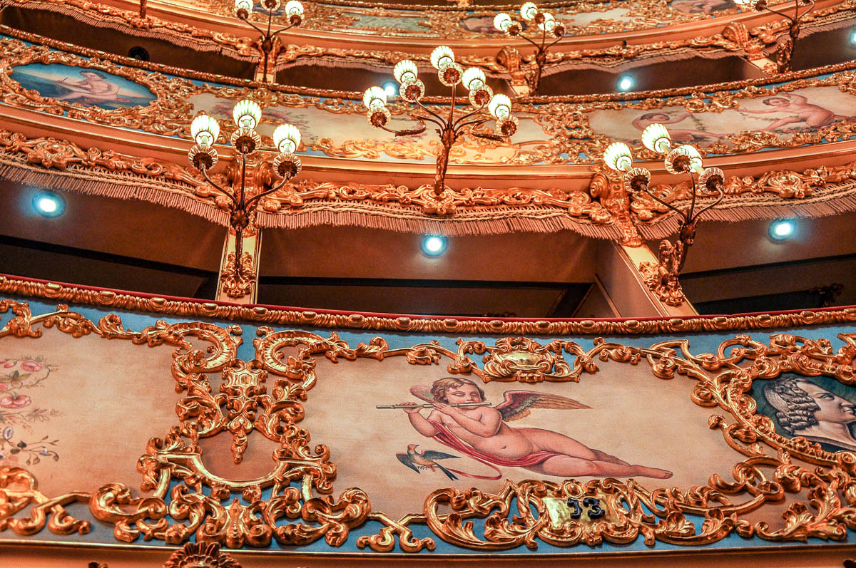 close-up-of-the-lights-and-the-frescoes-of-the-boxes-la-fenice-opera