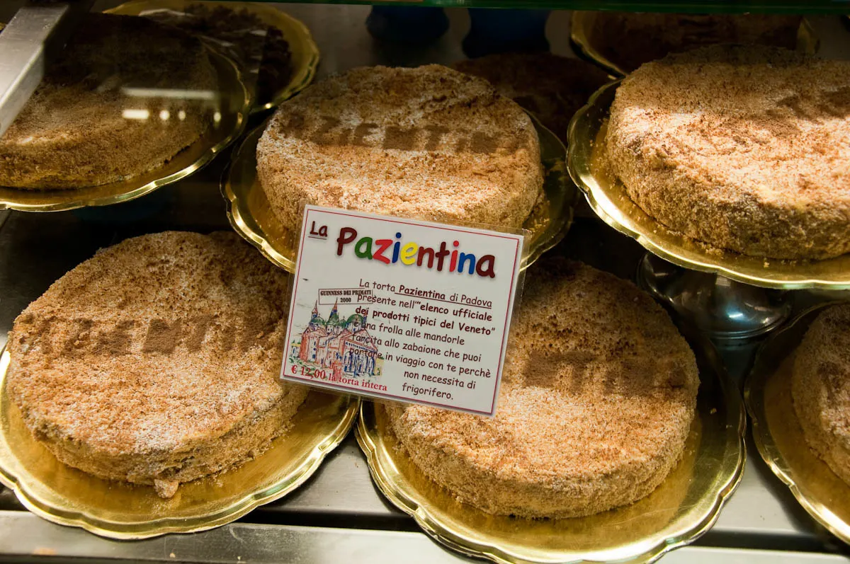 La Pazientina - traditional cake from Padua, Veneto, Italy - www.rossiwrites.com