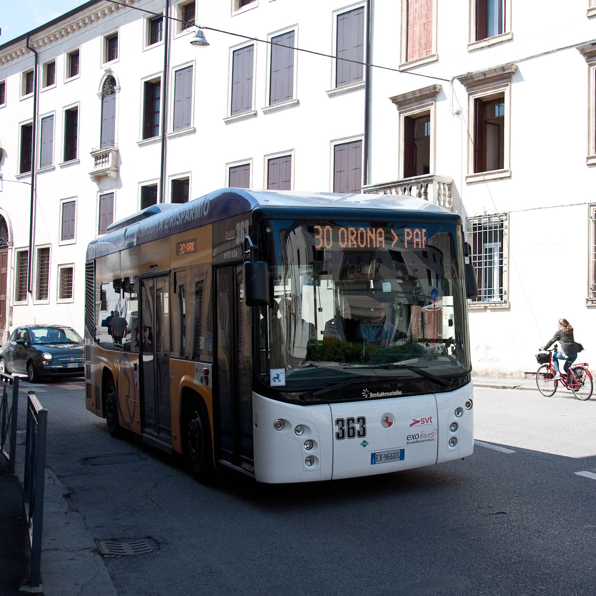 Tiny bus, Vicenza, Italy - www.rossiwrites.com