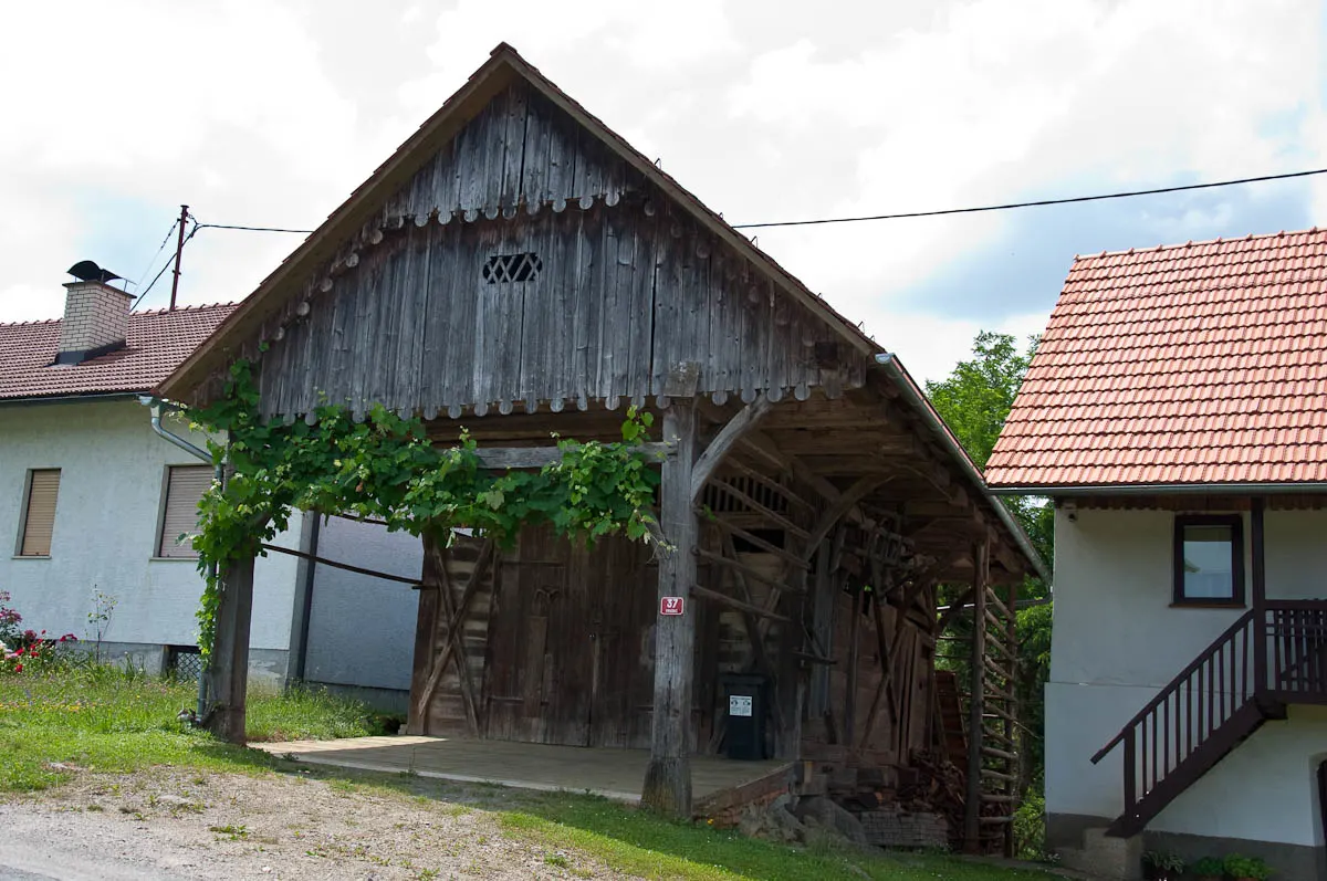 Kozolec - Traditional wooden hayrack barn, Bela Krajina, Slovenia - www.rossiwrites.com