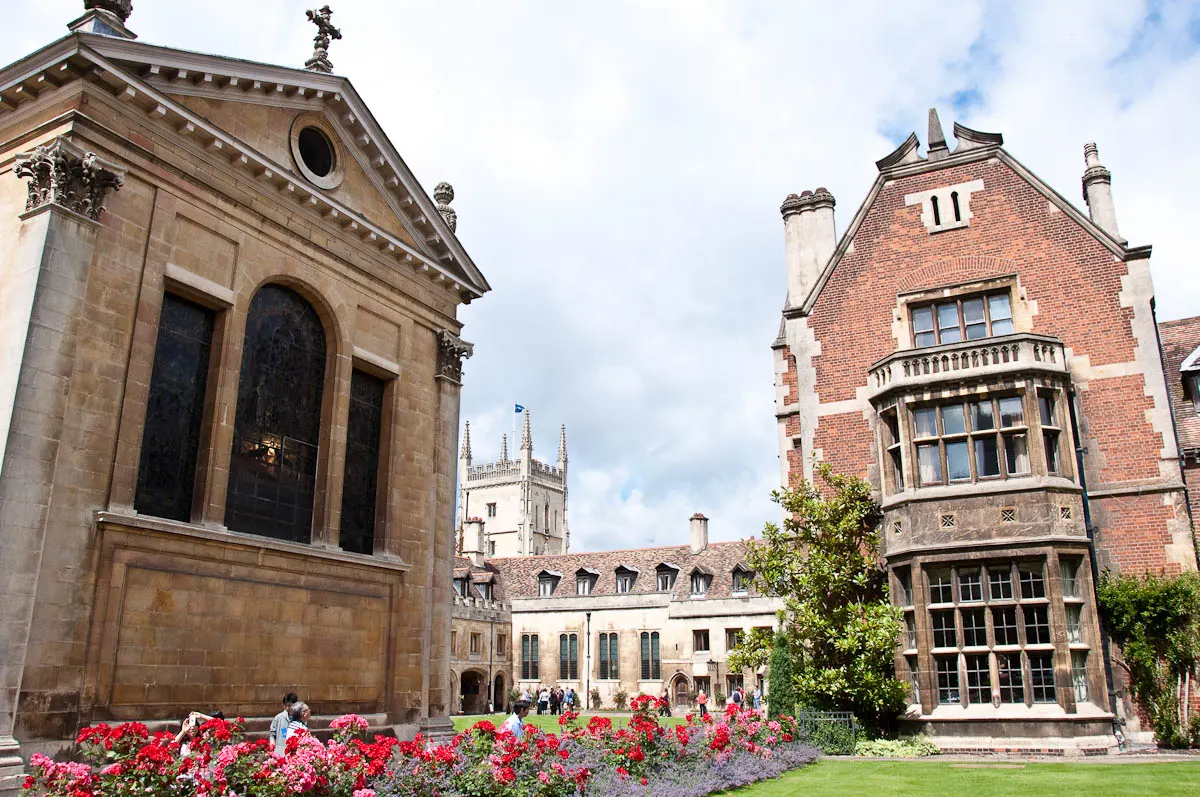 The chapel, Pembroke College, Cambridge, England - www.rossiwrites.com