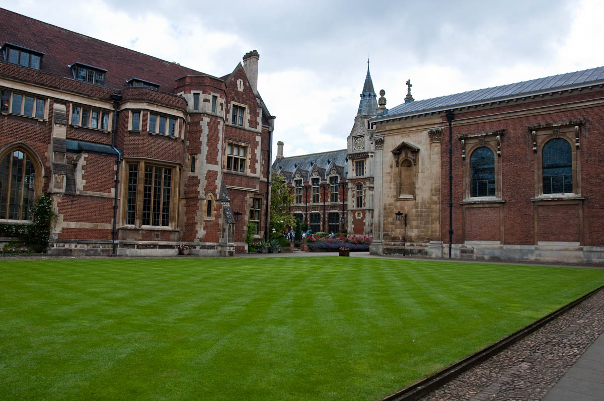 The splendid lawn, Pembroke College, Cambridge, England - www.rossiwrites.com