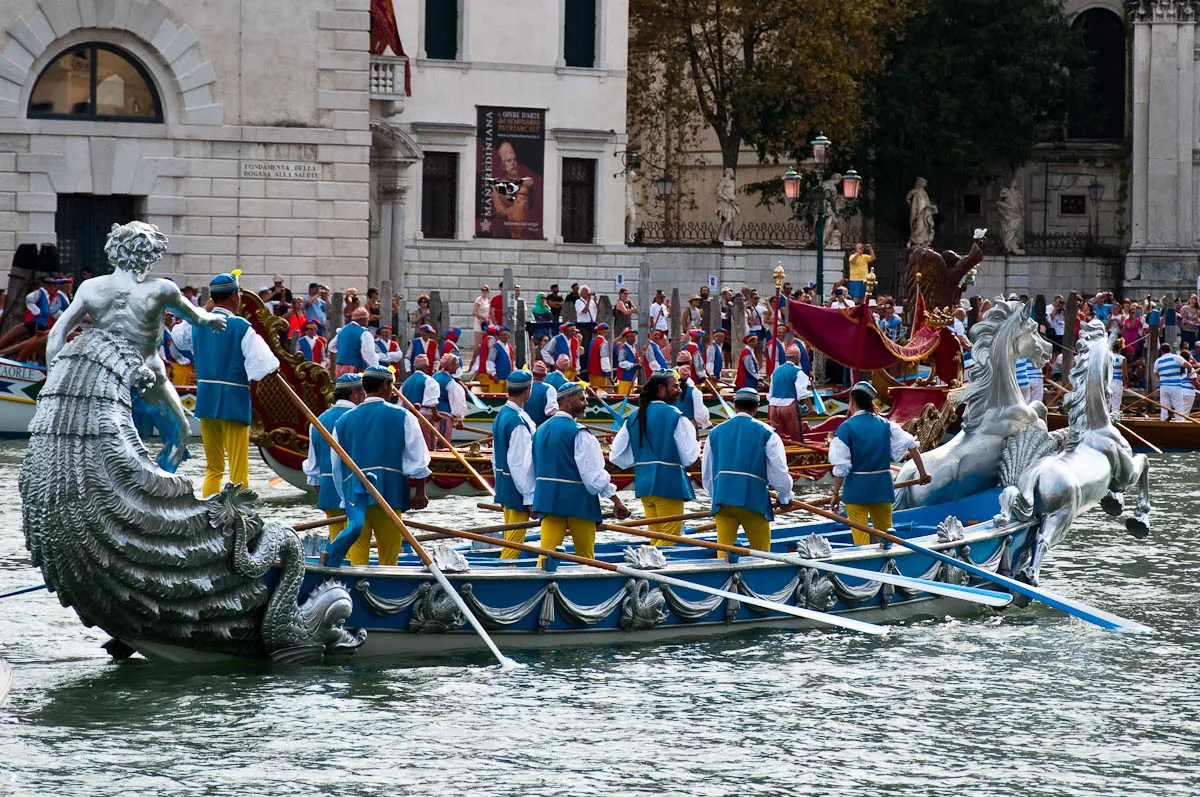 A sumptuous boat, Historical Regatta, Venice, Italy - www.rossiwrites.com