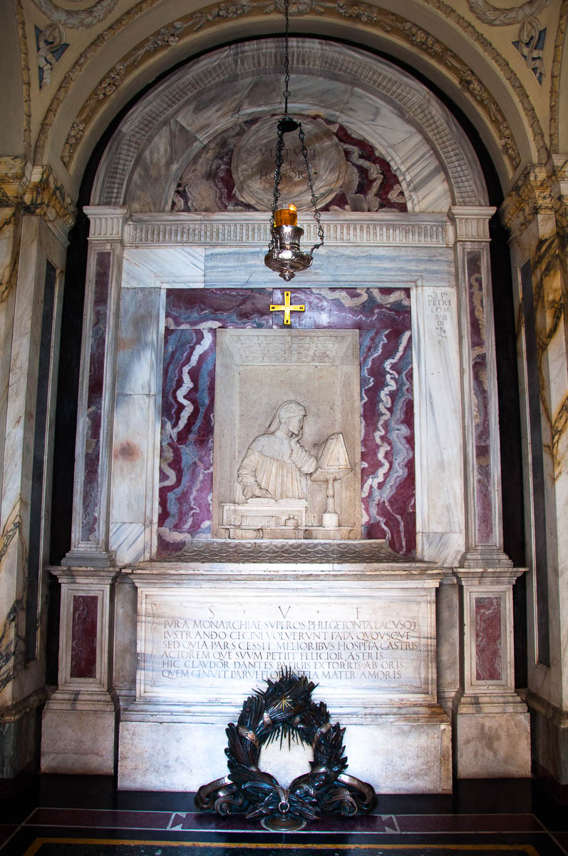 Dante's Tomb - Quadrarco di Braccioforte - Ravenna, Emilia Romagna, Italy - www.rossiwrites.com