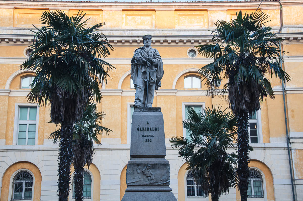 Garibaldi's monument at Garibaldi Square - Ravenna, Italy - www.rossiwrites.com