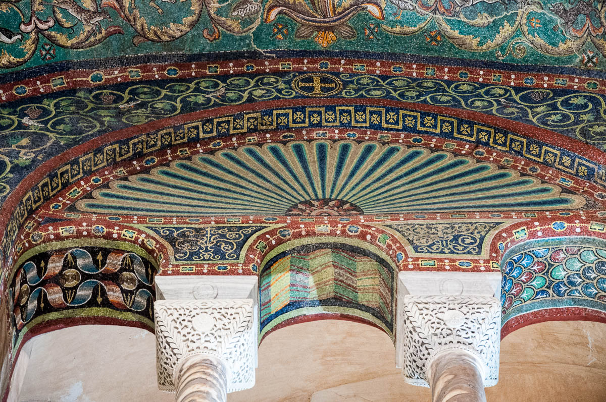 Intricate mosaics - Basilica of San Vitale - Ravenna, Emilia Romagna, Italy - www.rossiwrites.com