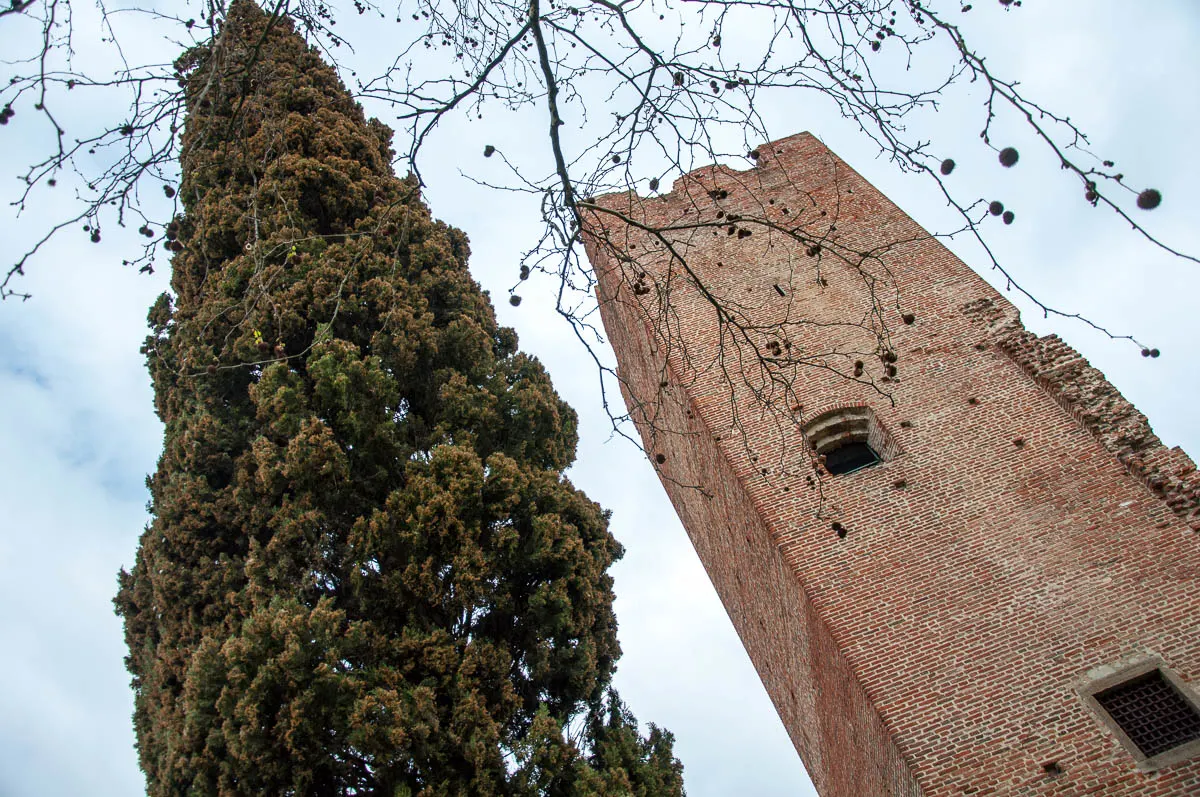 The tower of La Rocca - Noale, Veneto, Italy - www.rossiwrites.com