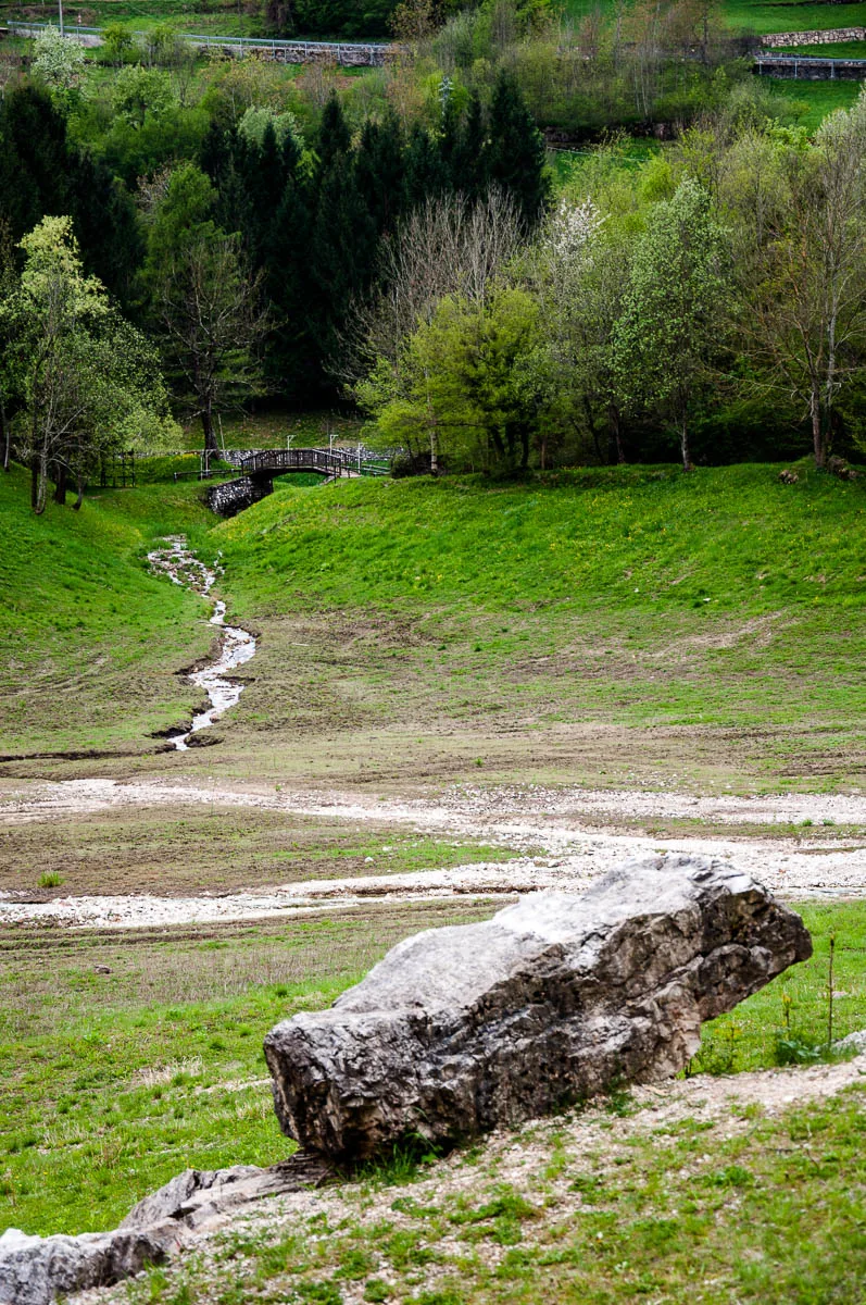 The stream running through the green valley - Laghi, Veneto, Italy - www.rossiwrites.com