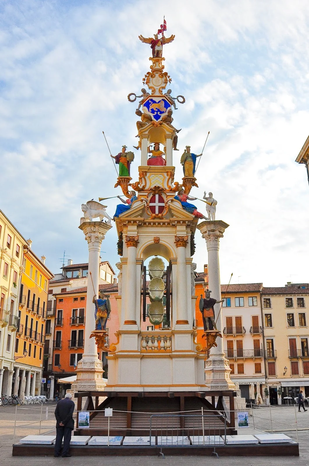 Giro della Rua 2015- Piazza dei Signori, Vicenza, Italy - www.rossiwrites.com
