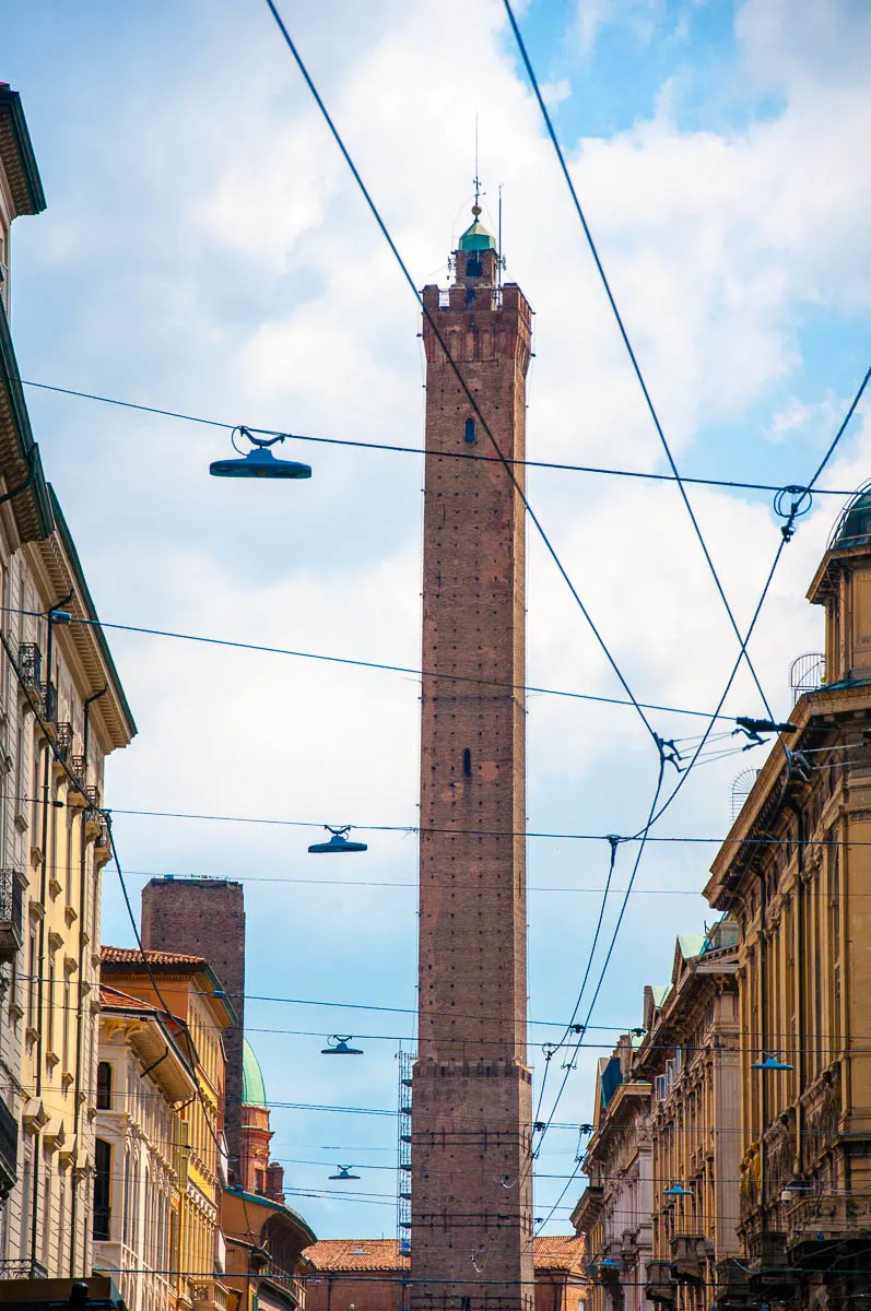The Tower of Asinelli - Bologna, Emilia-Romagna, Italy - www.rossiwrites.com