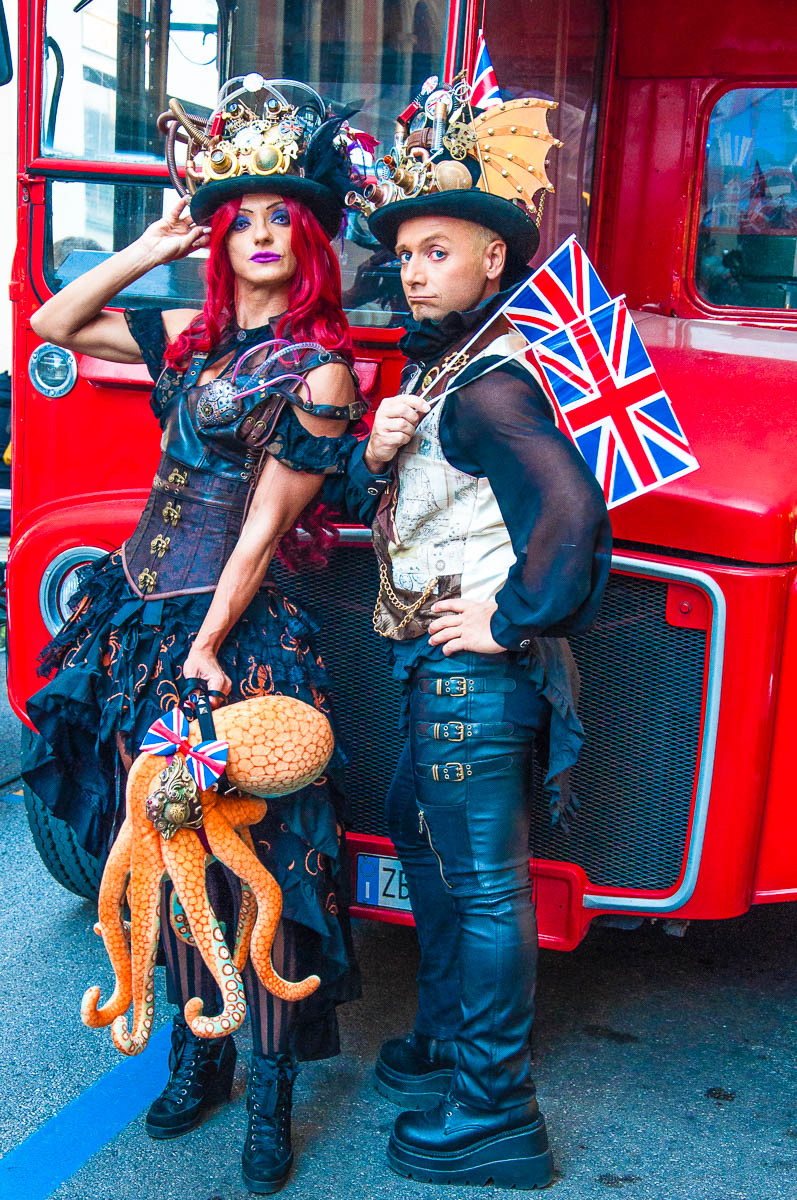 Emy Sabbatini and Gabriele Annovi in bespoke steampunk outfits - British Day Schio - Veneto, Italy - www.rossiwrites.com