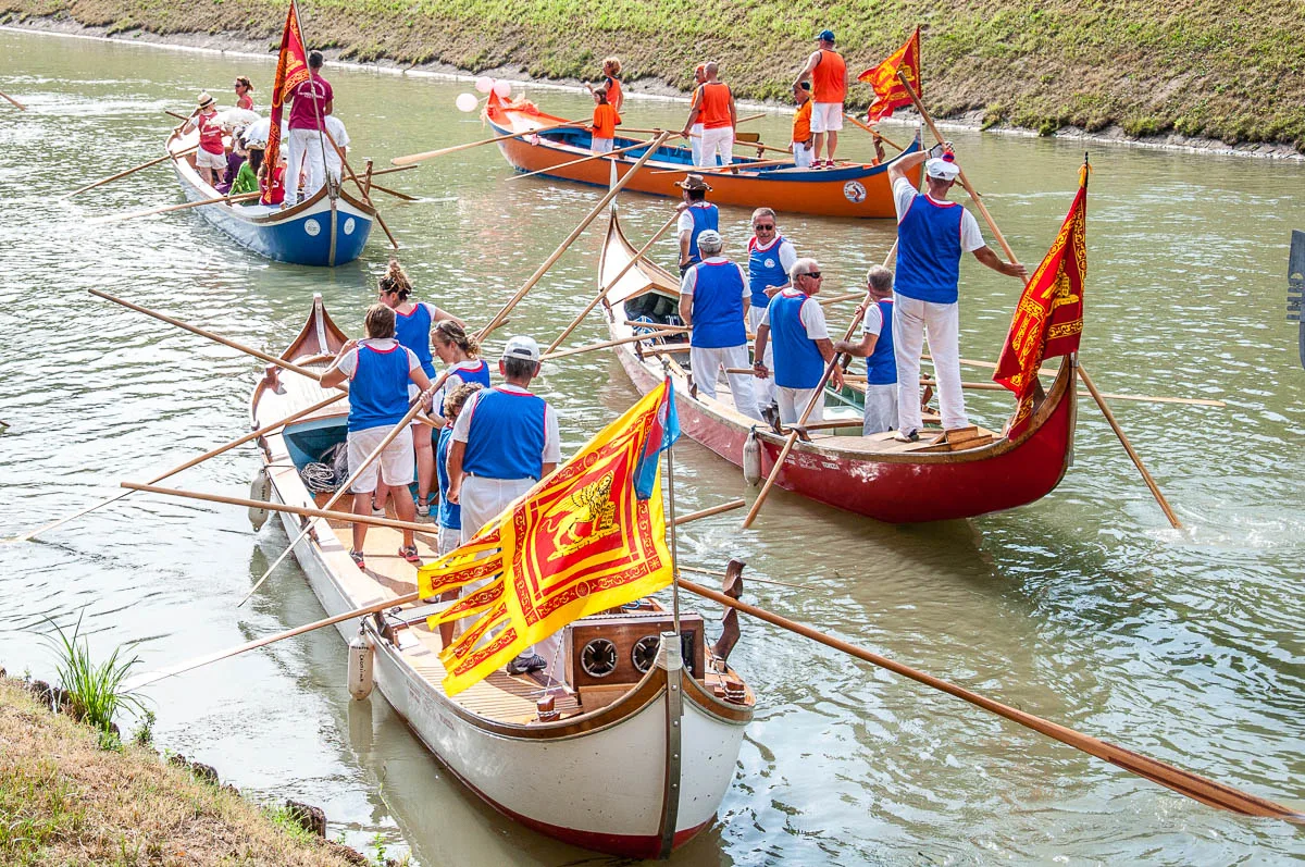 Caorlina boats - Riviera Fiorita Event - Stra, Veneto, Italy - www.rossiwrites.com