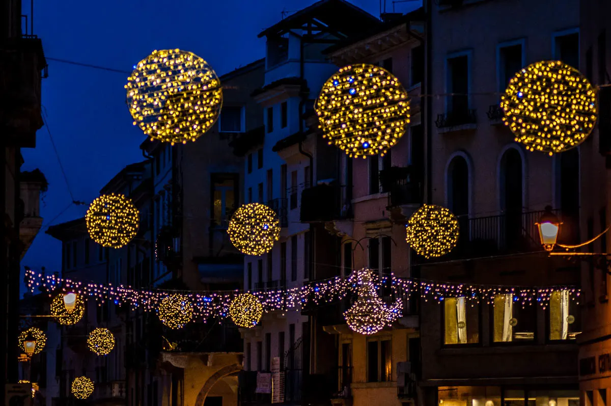 Christmas Lights above Corso Palladio - Vicenza, Italy - www.rossiwrites.com
