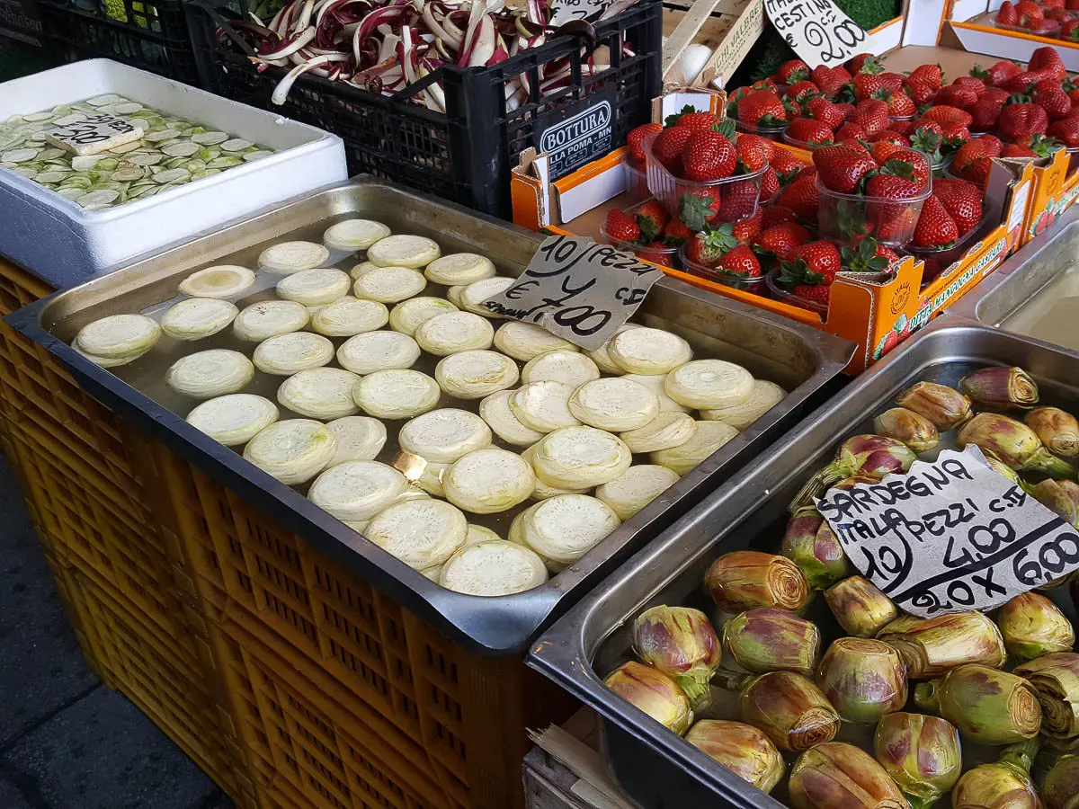 Fresh artichoke hearts - Rialto Market - Venice, Italy - www.rossiwrites.com