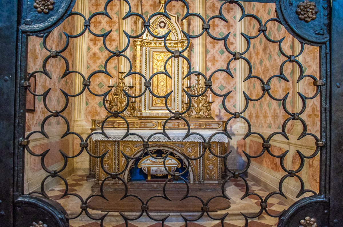 The Chapel of the Holy Thorn in the Santa Corona church - Vicenza, Italy - www.rossiwrites.com