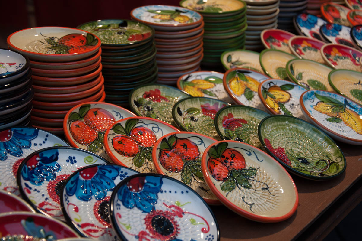 Ceramic graters - Christmas Market - Verona, Italy - www.rossiwrites.com
