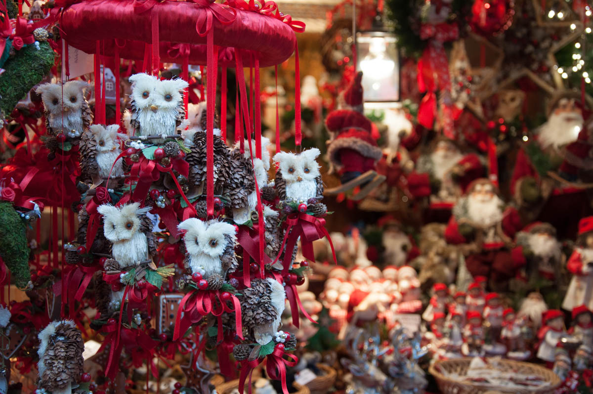 Christmas owls - Christmas Market - Verona, Italy - www.rossiwrites.com