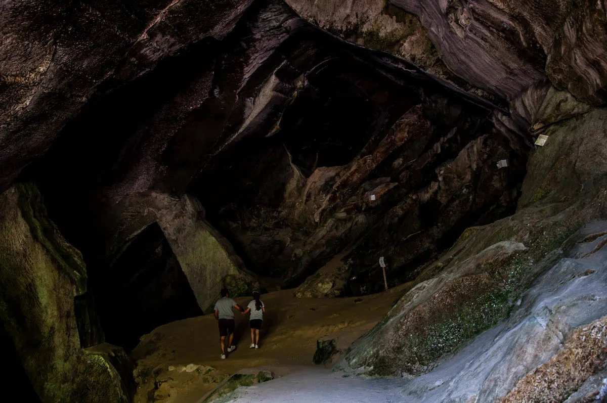 Grotta dei Breda - The Breda Cave - Grotte di Caglieron, Fregona, Veneto, Italy - www.rossiwrites.com