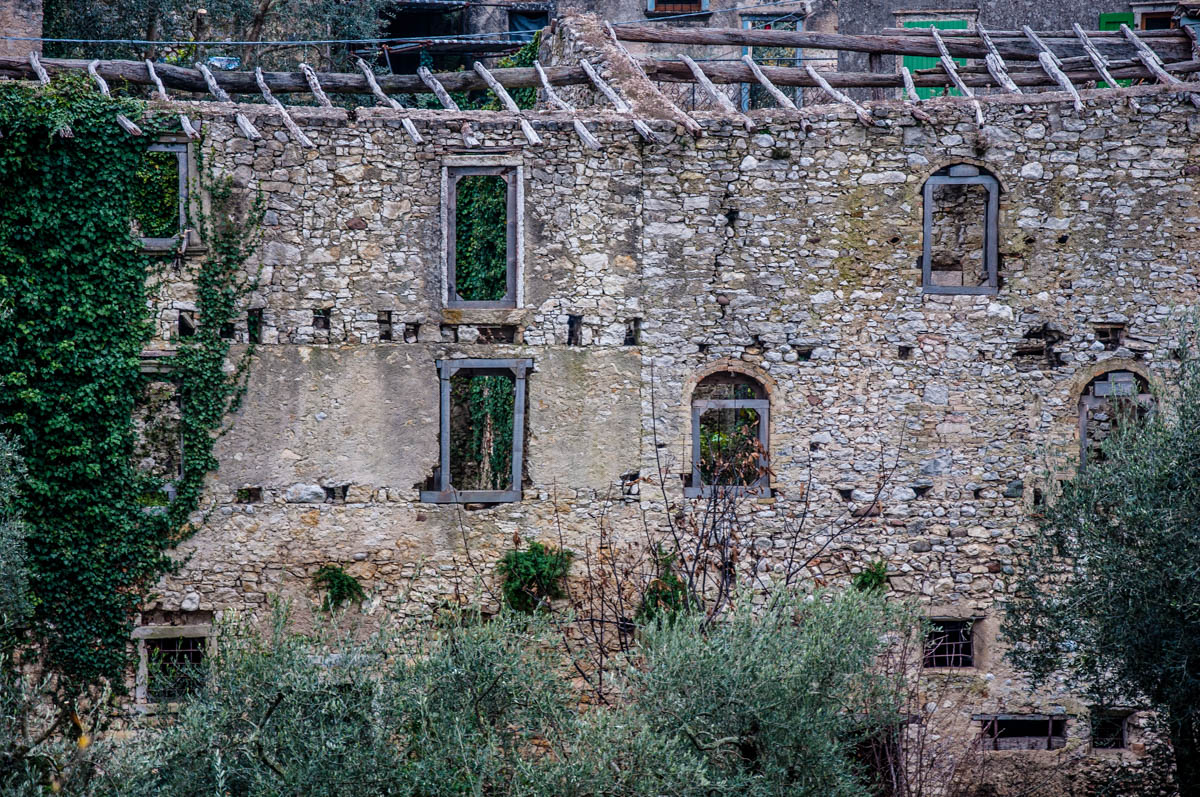 The windows of the medieval village - Campo di Brenzone, Lake Garda, Italy - www.rossiwrites.com