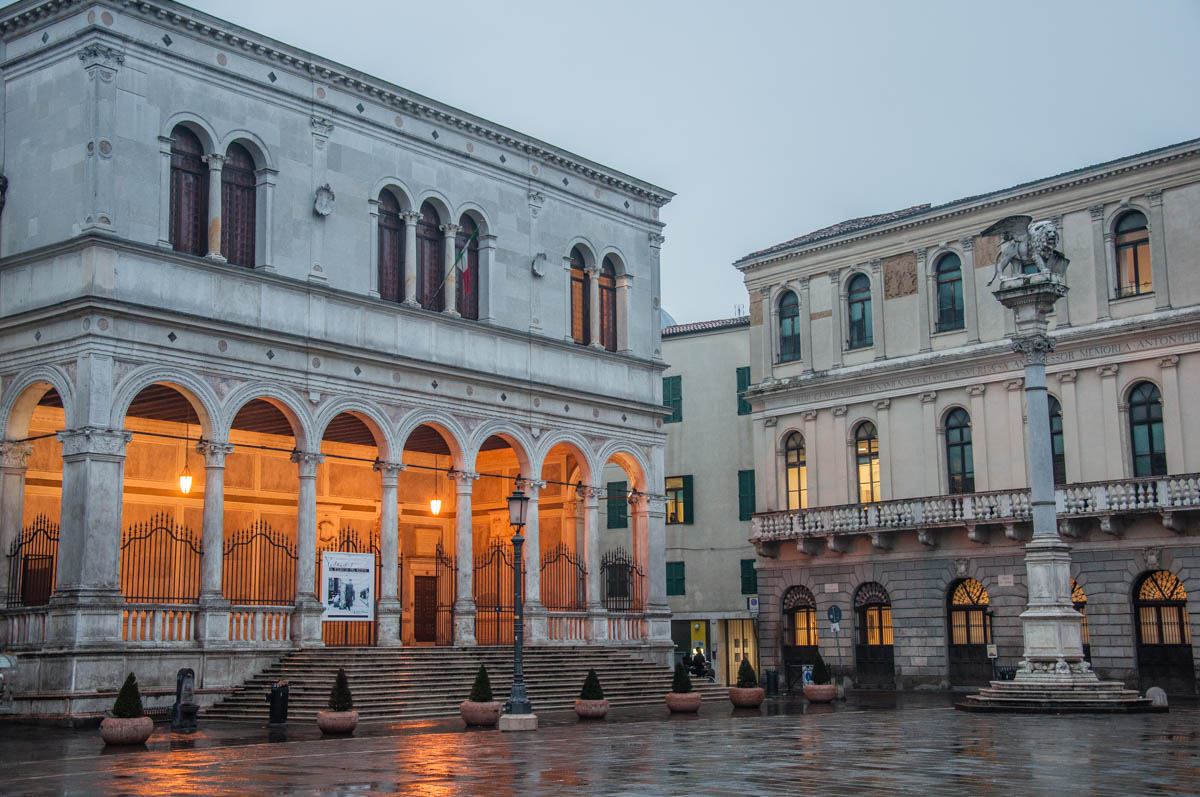 A corner of Piazza dei Signori - Padua, Italy - rossiwrites.com