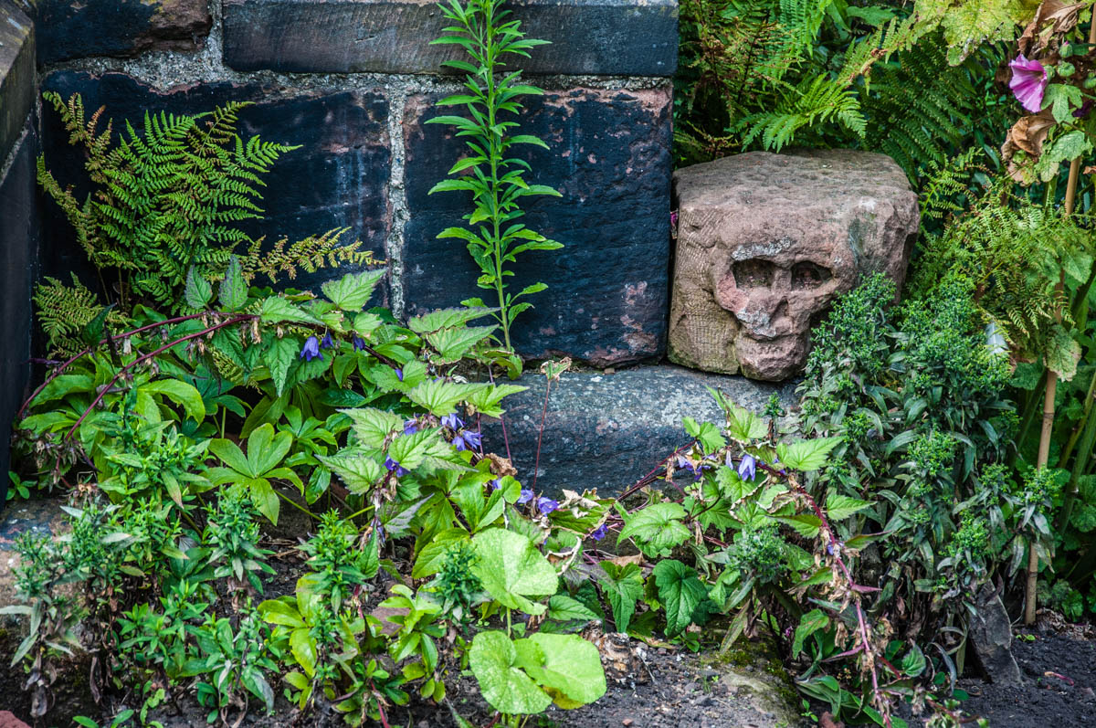 Stone with a chiselled skull - Chester Cathedral - Chester, Cheshire, England - rossiwrites.com