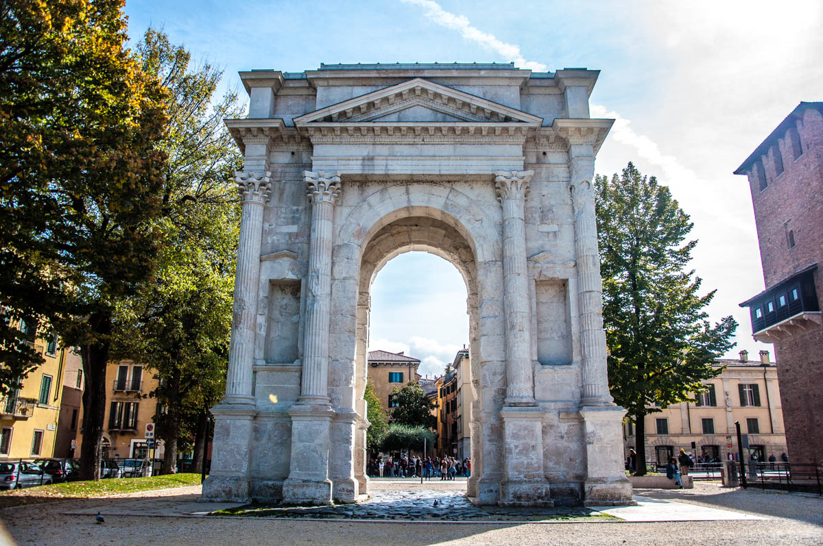 Arco dei Gavi near Castelvecchio - Verona, Veneto, Italy - rossiwrites.com
