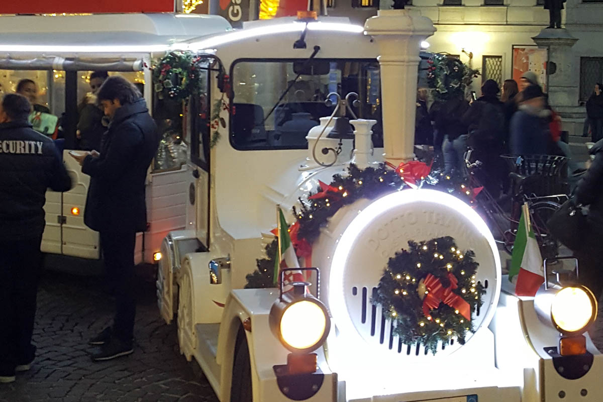 The Christmas train - Padua, Veneto, Italy - rossiwrites.com