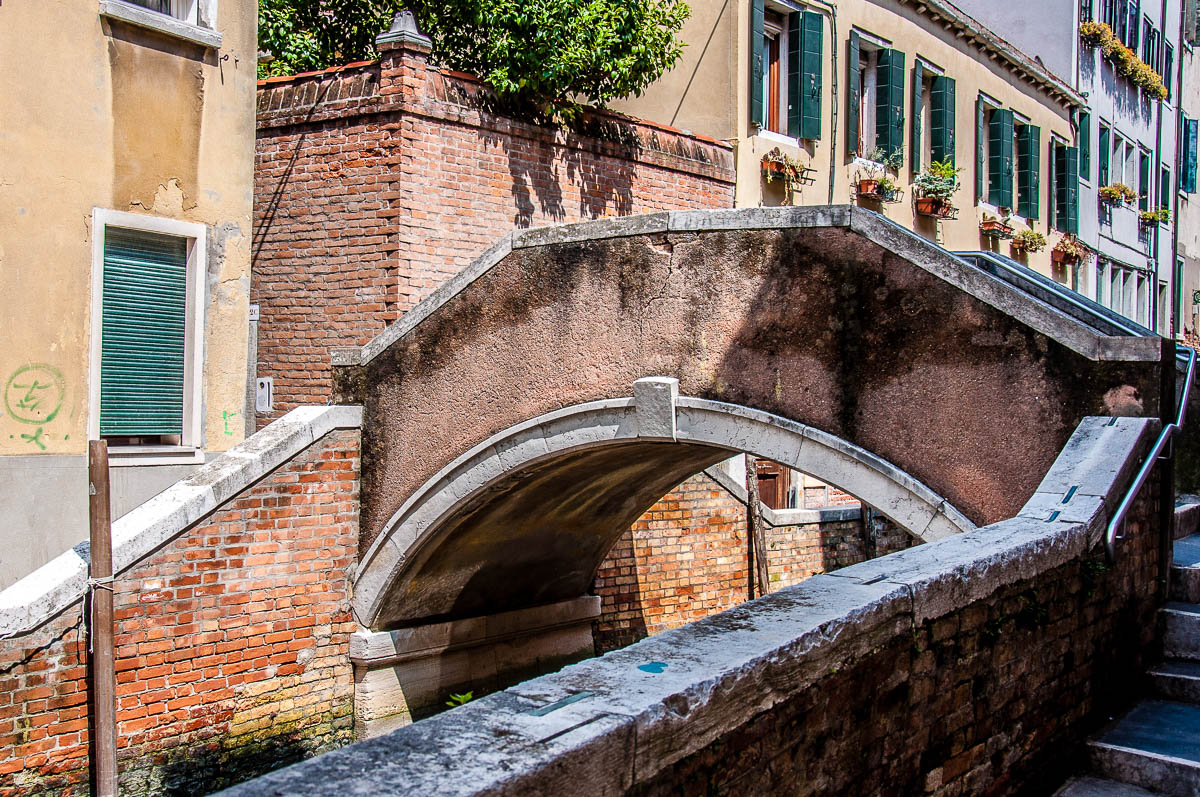 Ponte delle Tette - Venice, Italy - rossiwrites.com