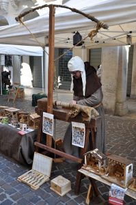 Woodturner - Vicenza, Italy - www.rossiwrites.com