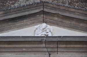 Nursing Madonna, bas-relief, Pasticceria Aliani, Corso Fogazzaro, Vicenza