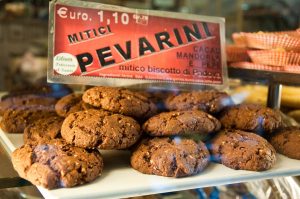 Pevarini - traditional biscuit from Padua, Veneto, Italy - rossiwrites.com