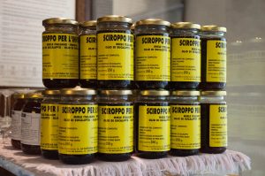 Honey and eucalyptus based winter syrup for soar throat - Asolo, Veneto, Italy - www.rossiwrites.com