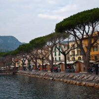 The promenade - Garda, Lake Garda, Italy - www.rossiwrites.com