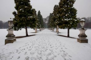The alley with the statues in Parco Querini covered by snow - Vicenza, Veneto, Italy - www.rossiwrites.com