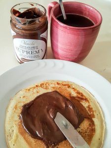 Instant coffee and pancakes with chocolate - Vicenza, Veneto, Italy - www.rossiwrites.com
