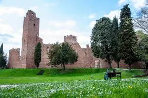 La Rocca - Noale, Veneto, Italy - www.rossiwrites.com