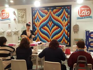 Sewing course in progress - Abilmente Primavera 2017 - Vicenza, Italy - www.rossiwrites.com