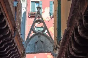 Arco del Paradiso - Calle del Paradiso - Castello, Venice, Veneto, Italy - www.rossiwrites.com