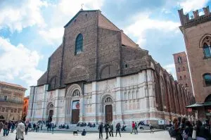 Basilica di San Petronio - Bologna, Emilia-Romagna, Italy - www.rossiwrites.com