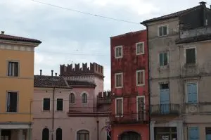 Colourful houses - Cologna Veneta, Italy - www.rossiwrites.com