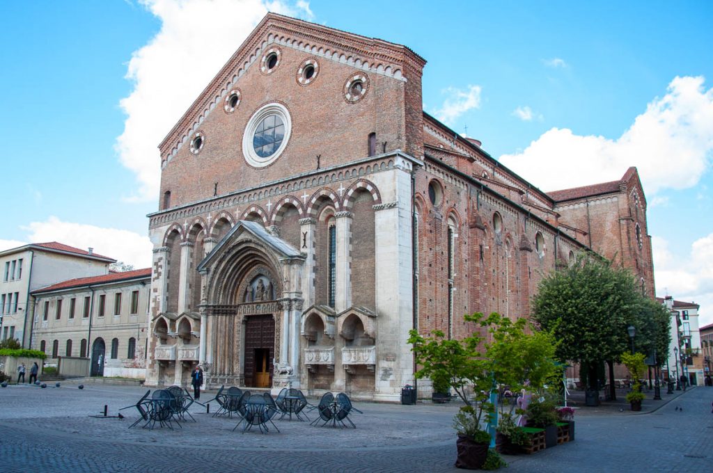San Lorenzo Church - Vicenza, Veneto, Italy - rossiwrites.com