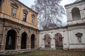 The connection between the Cornaro Loggia and the Odeon - Padua, Veneto, Italy - www.rossiwrites.com