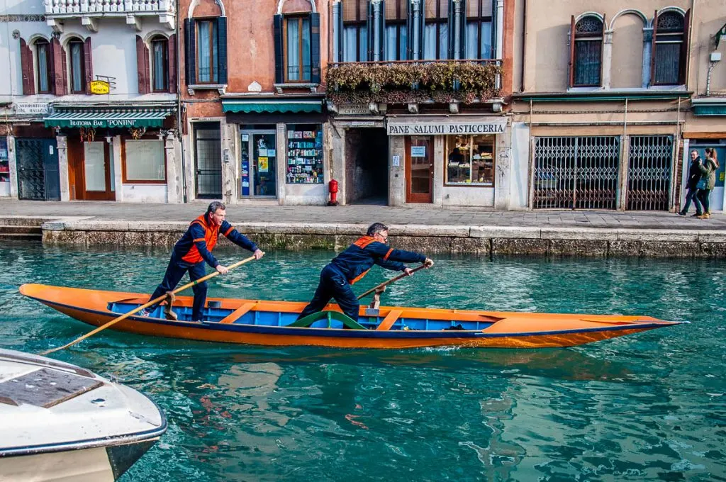 Double valesana on a sandolo boat - Venice, Veneto, Italy - rossiwrites.com