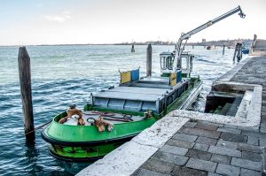 Rubbish barge with plush animals - Venice, Veneto, Italy - www.rossiwrites.com