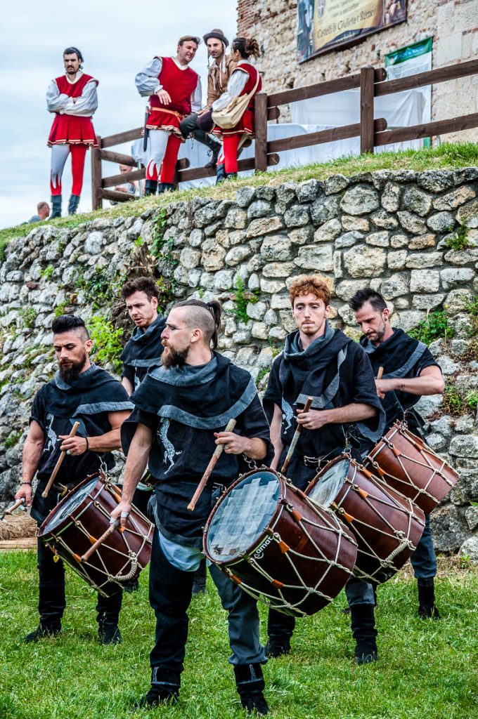 Drummers - La Faida, Castles of Romeo and Juliet - Montecchio Maggiore, Italy - rossiwrites.com