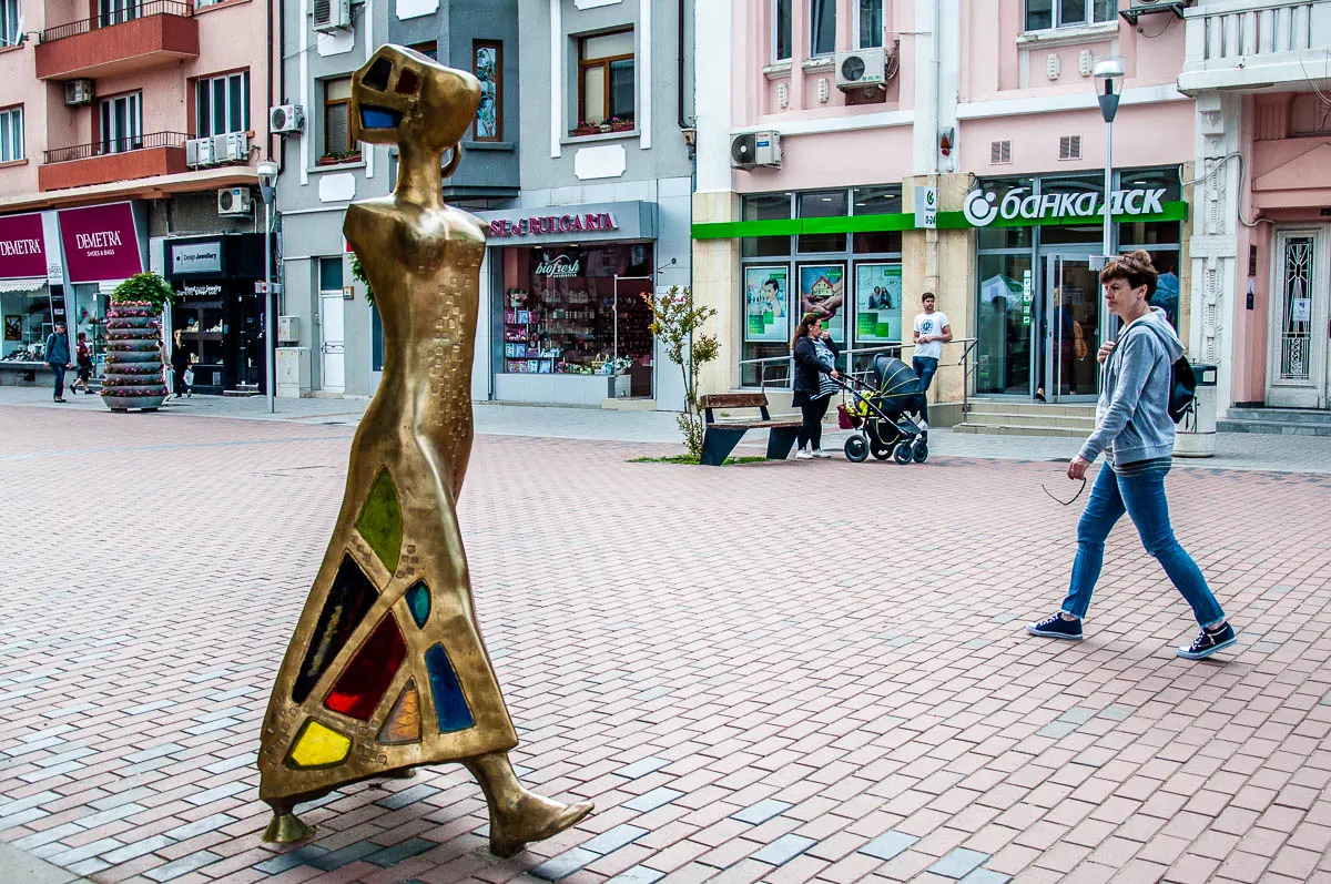 The tree-legged Madonna - Varna, Bulgaria - rossiwrites.com