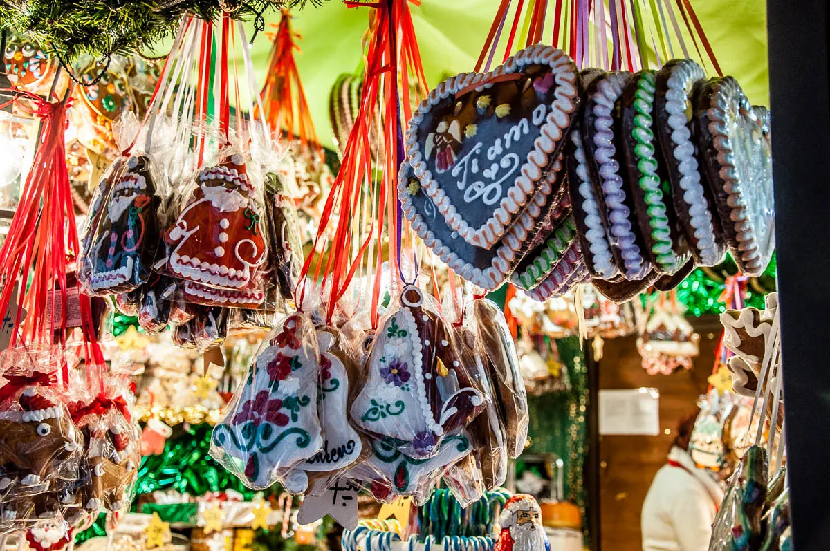 Verona Christmas Market - Verona, Italy - rossiwrites.com