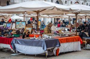 Market traders at the monthly antiques market - Vicenza, Veneto, Italy - www.rossiwrites.com