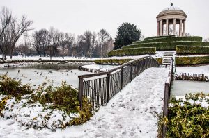 Parco Querini covered in snow - Vicenza, Italy - rossiwrites.com