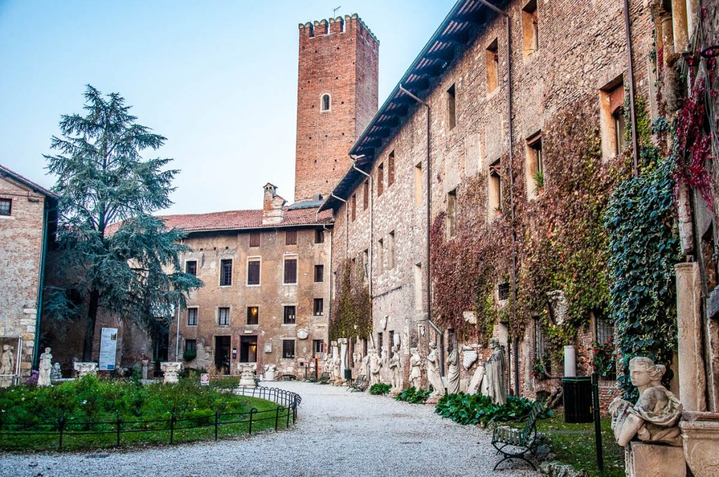 The front yard of the Teatro Olimpico - Vicenza, Italy - rossiwrites.com